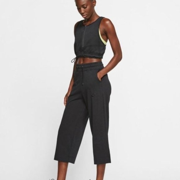 Nike L Women's Sportswear Jersey Capris - Picture 2 of 5